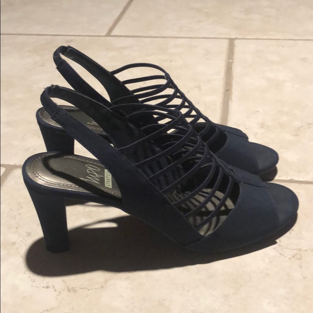 Navy blue heels
